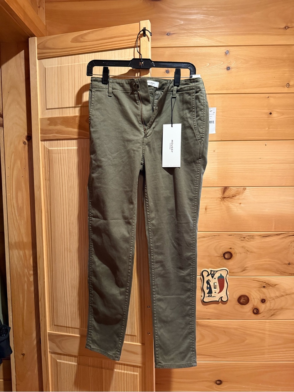Moussey Vintage classic Women's Olive Green Slim Chinos